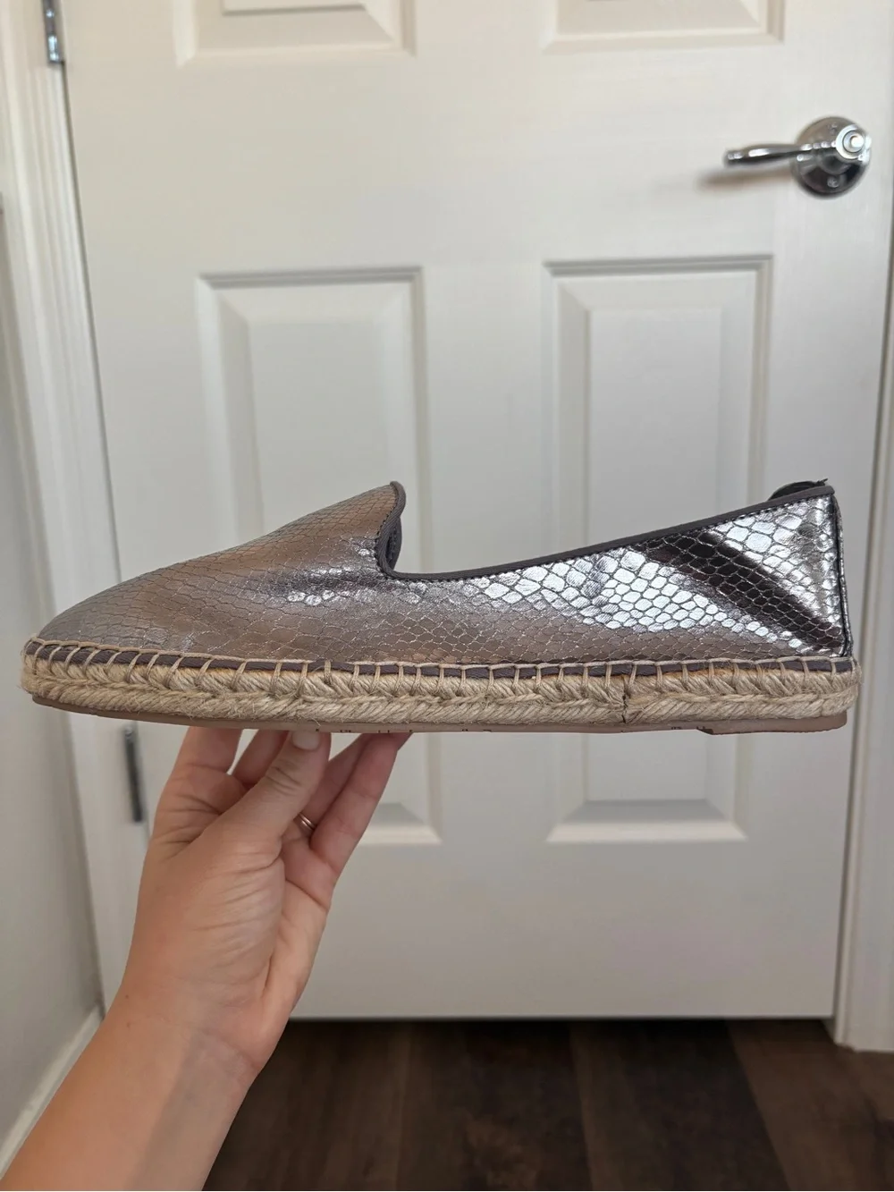 Dolce Vita Metallic Snake Print Embossed Espadrille Shoes NWOT